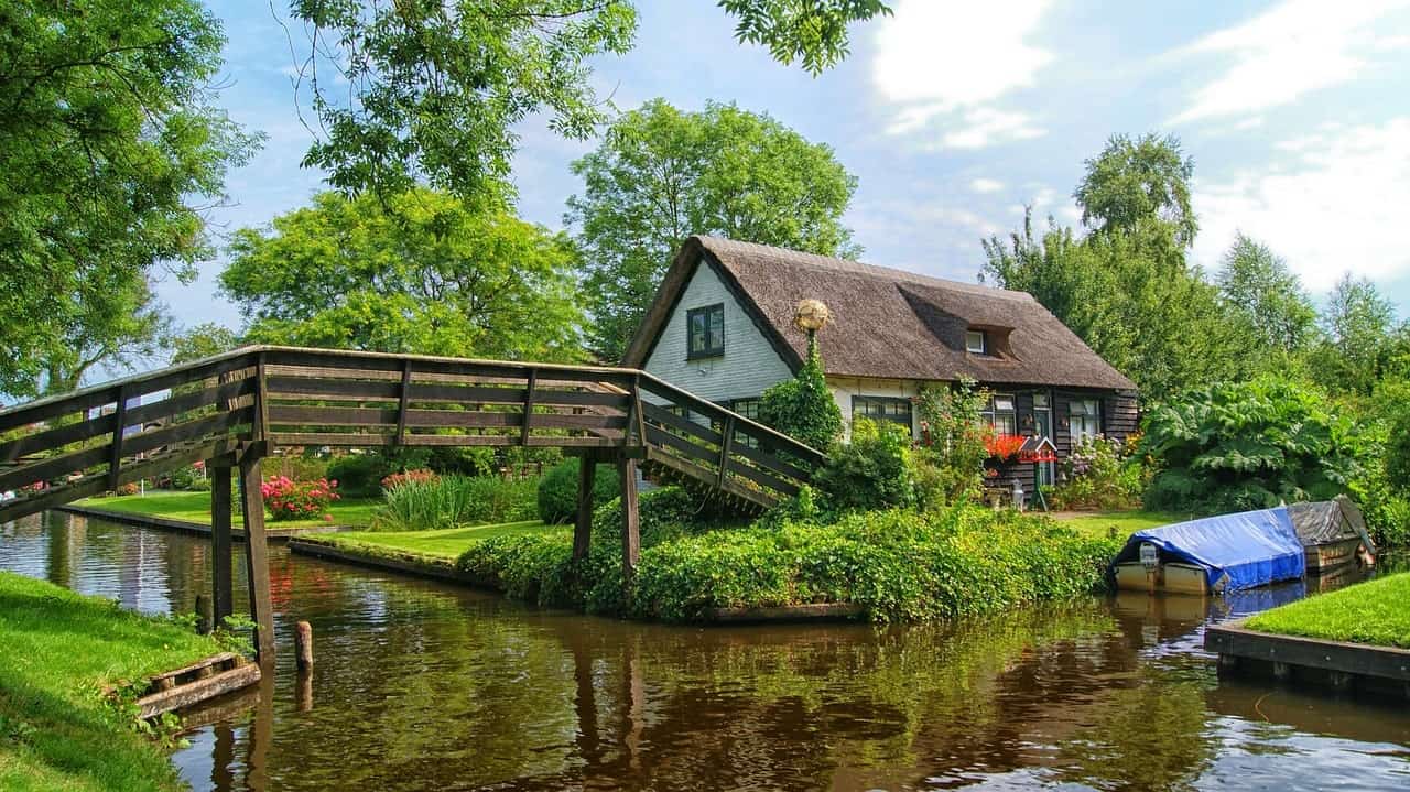 nederland giethoorn pixabay - De 12 mooiste steden in Nederland voor een weekendje weg (+ hotels!)