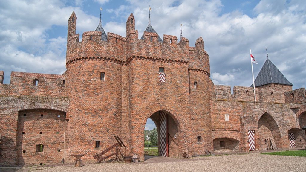 nederland kasteel de doornenburg pixabay 1024x575 - De 14 mooiste kastelen in Nederland voor een dagje uit