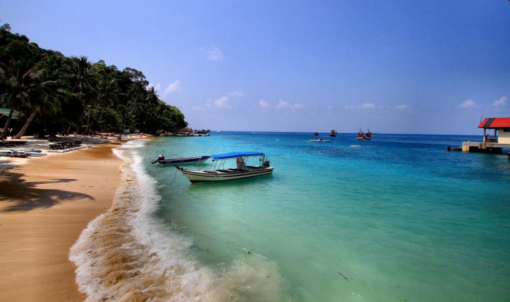 maleisie perhantian flickr 1024x608 - Dit zijn de mooiste eilanden van Maleisië: duiken, bounty stranden en meer!