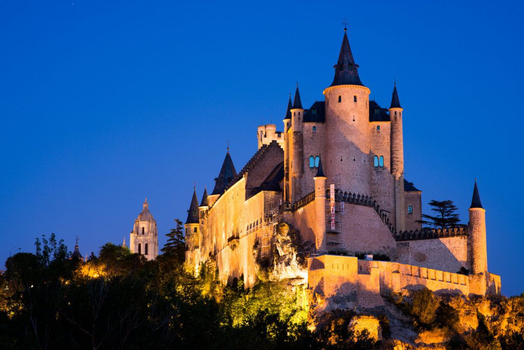 kasteel segovia spanje flickr 1024x684 - De 36 mooiste kastelen in Europa voor iedereen die vanbinnen stiekem een prinses is